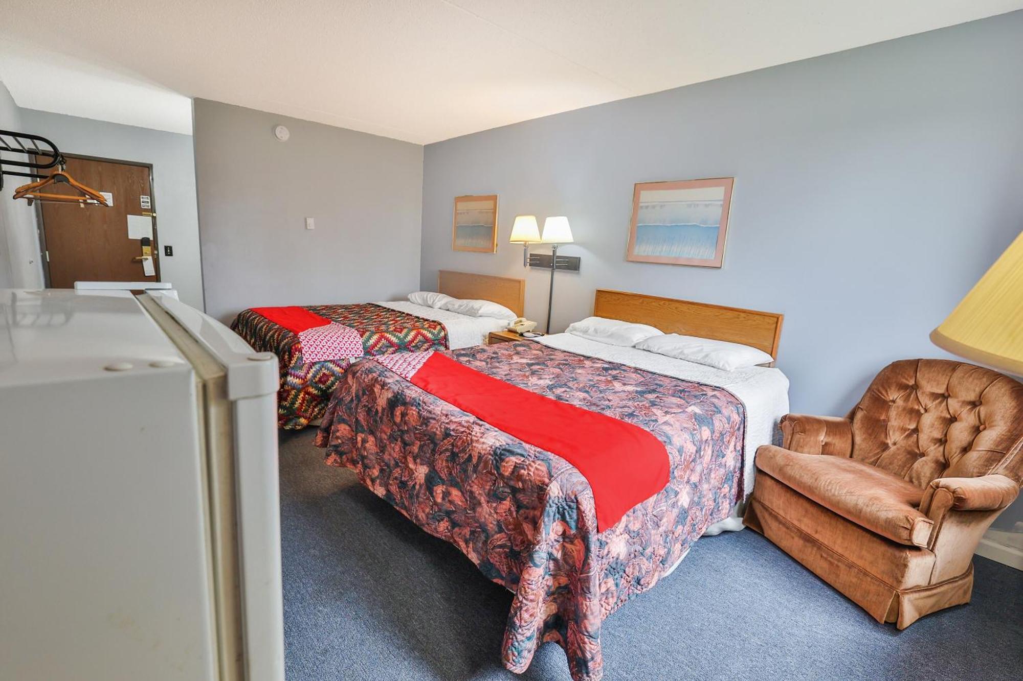 Oyo Hotel Pipestone Mn, Canterbury Park Extérieur photo