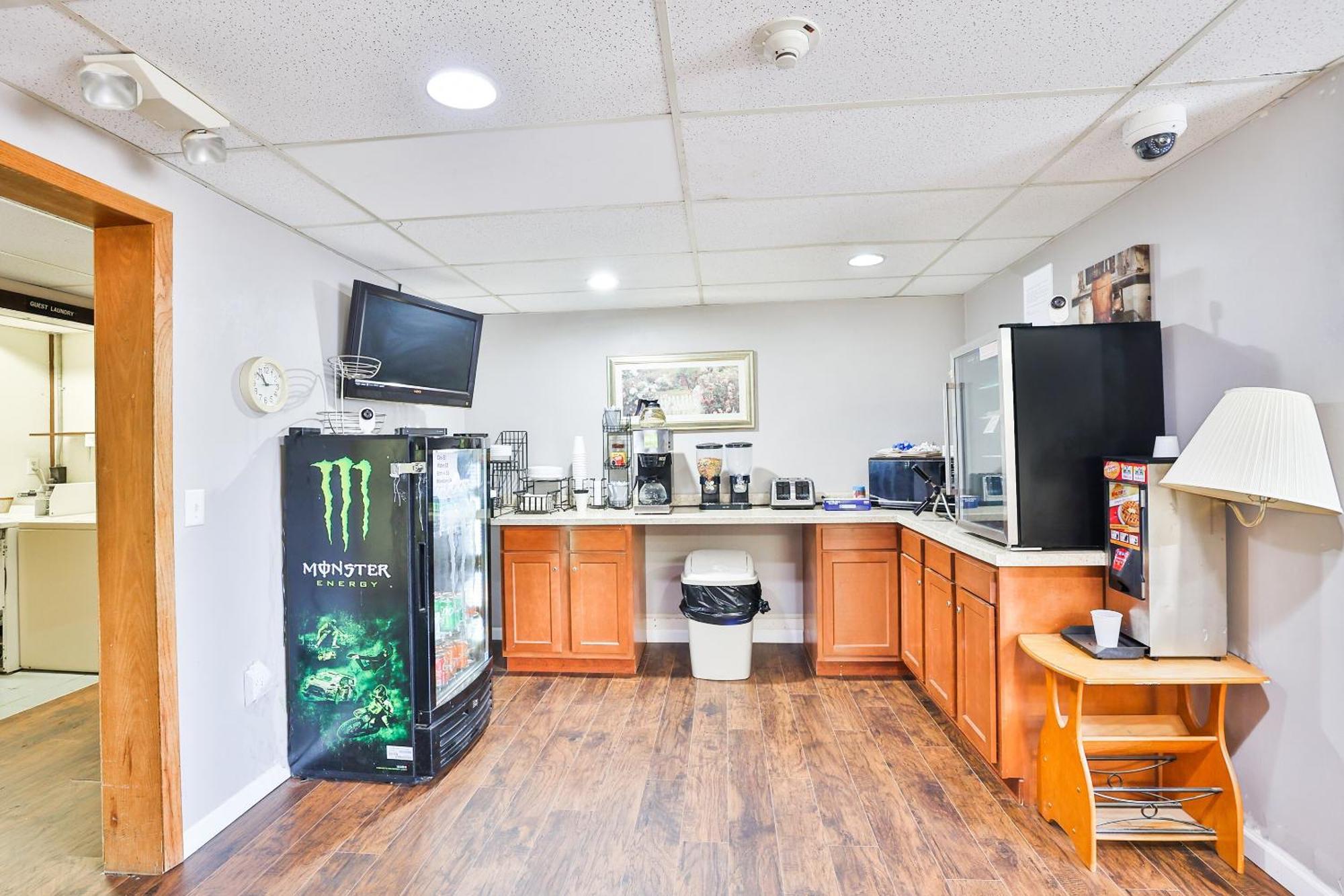 Oyo Hotel Pipestone Mn, Canterbury Park Extérieur photo