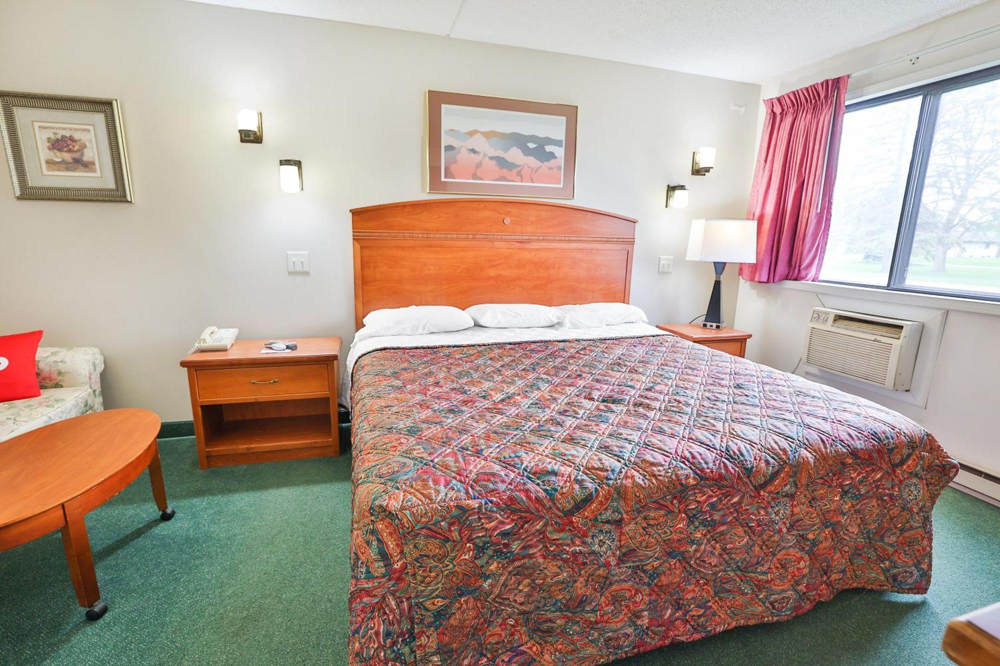 Oyo Hotel Pipestone Mn, Canterbury Park Extérieur photo